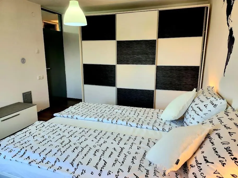 Apartment Progresso プーラ 0*,  クロアチア