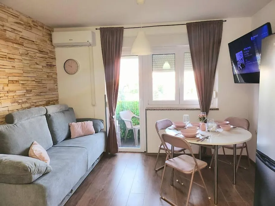 Apartment Progresso プーラ